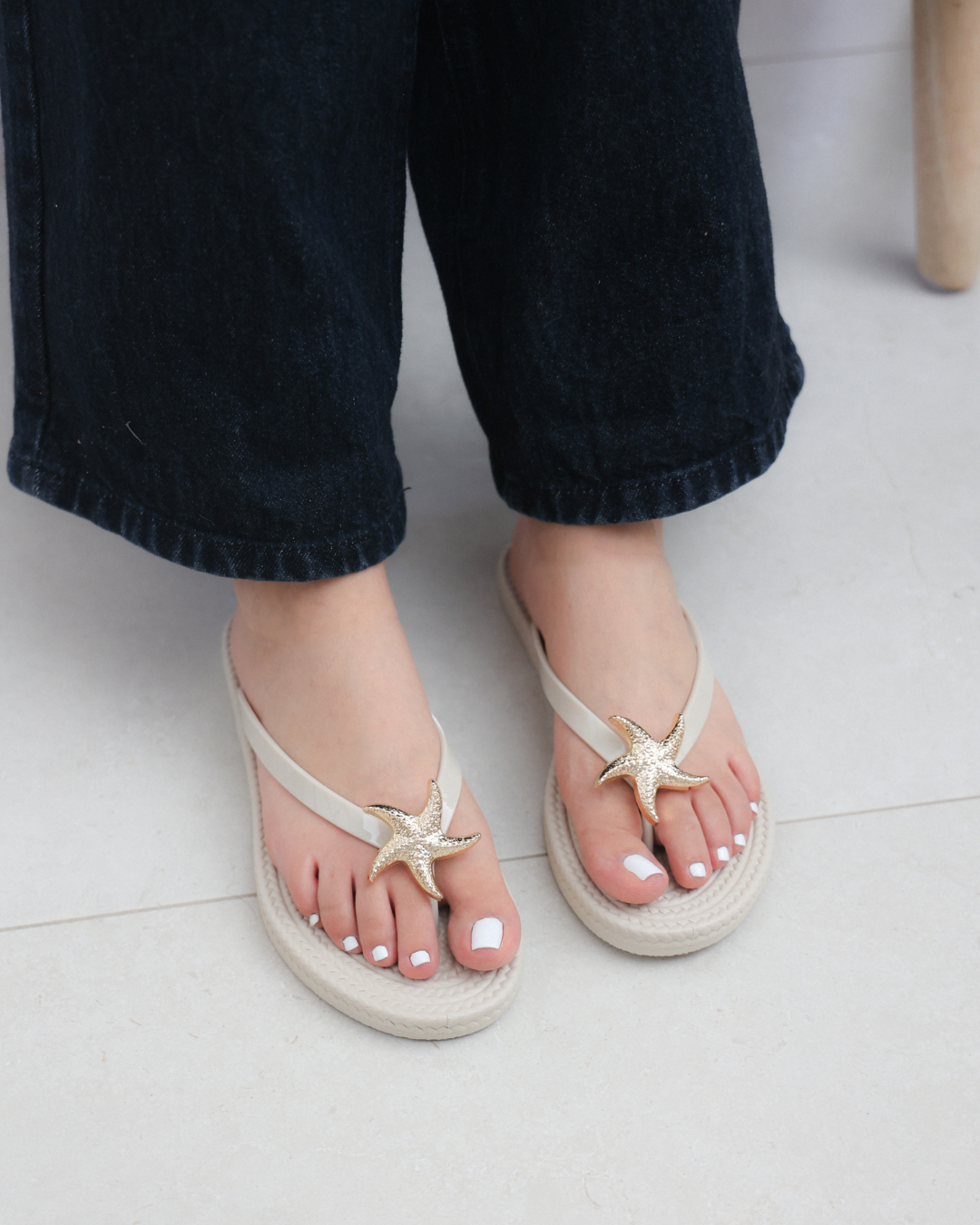beige