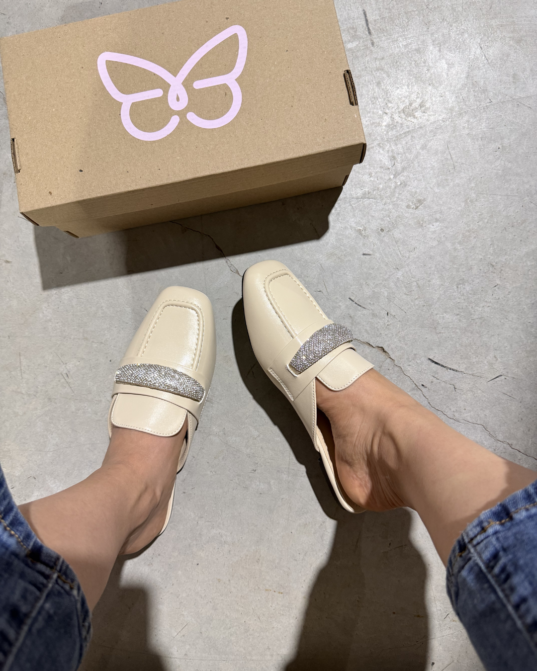 beige