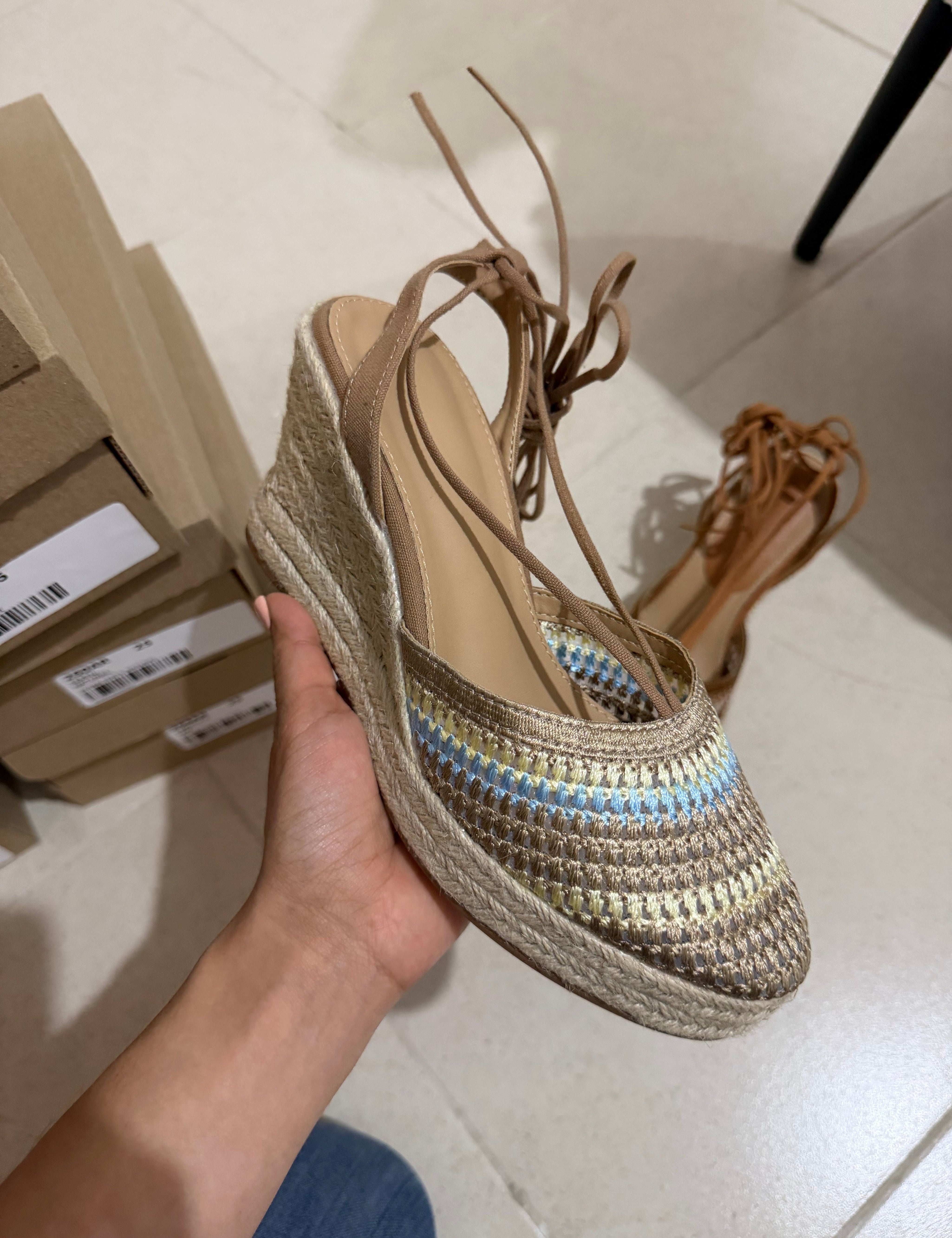 Taupe