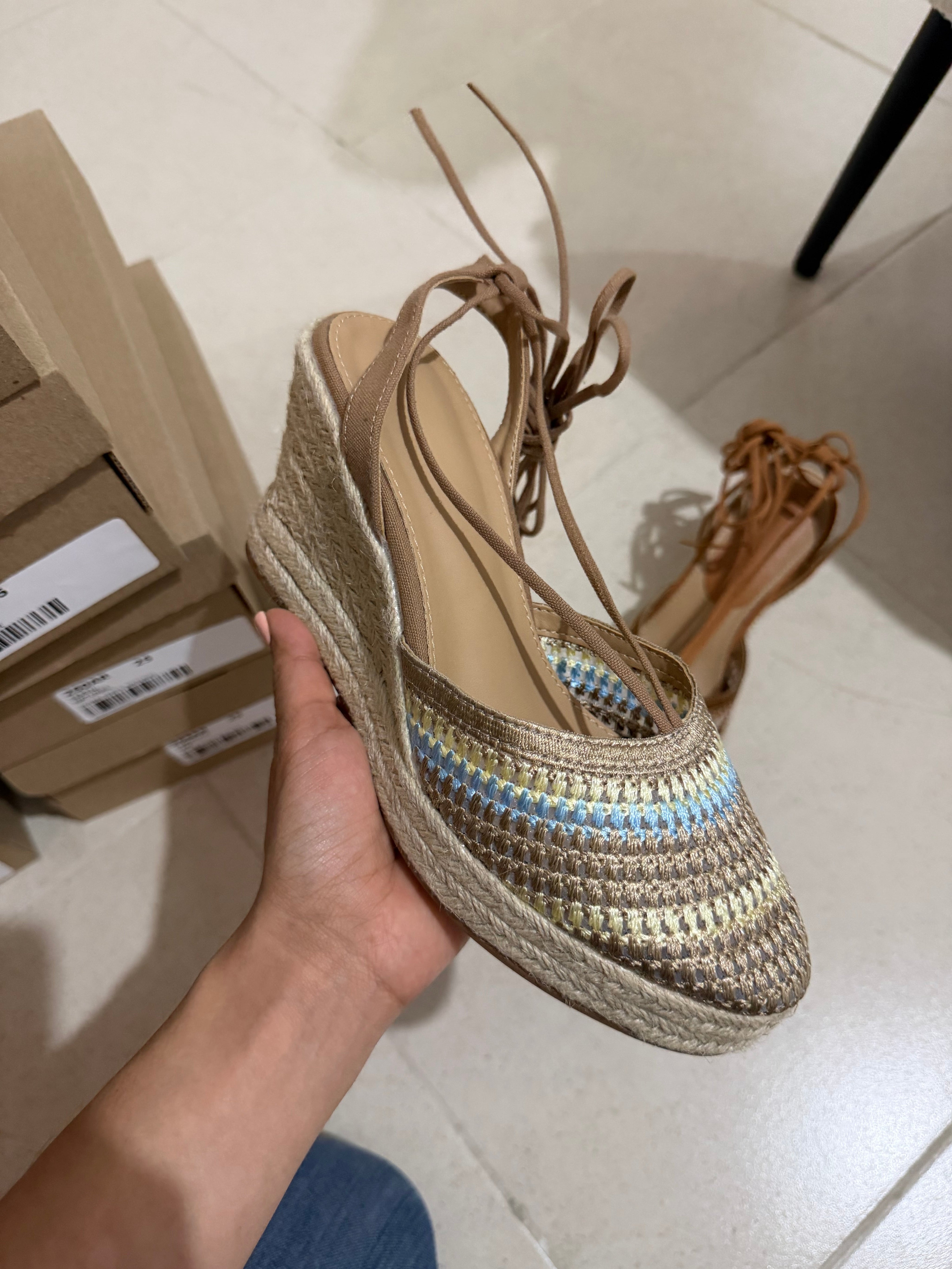 Taupe